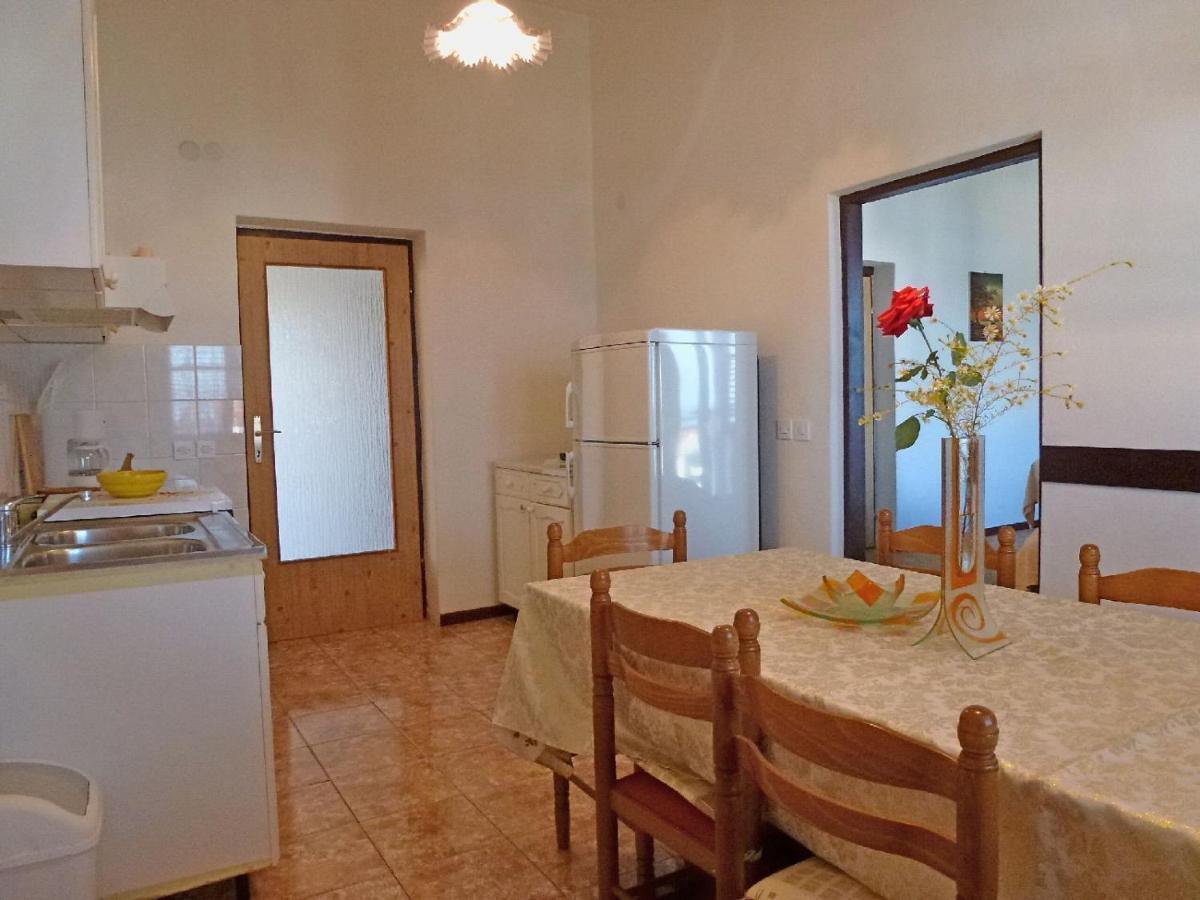 Apartment Milica ニヴィーチェ エクステリア 写真